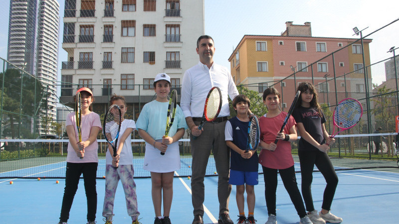 Kartal’da Tenis Eğitimleri ve Maçlar Başlıyor